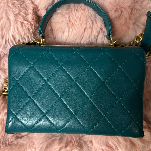 CHANEL Green Spirit Top Handle Crossbody Bag - Picture 6 of 16